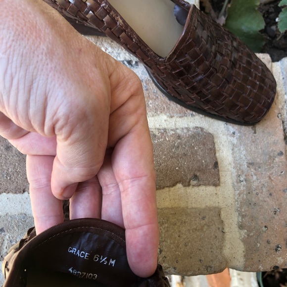 Glacee Brazil Women’s Brown Woven Leather Loafers EUC Grace Style, Size 6 1/2 - Picture 5 of 6